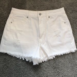 American Eagle Super Stretch White Jean Mom Shorts